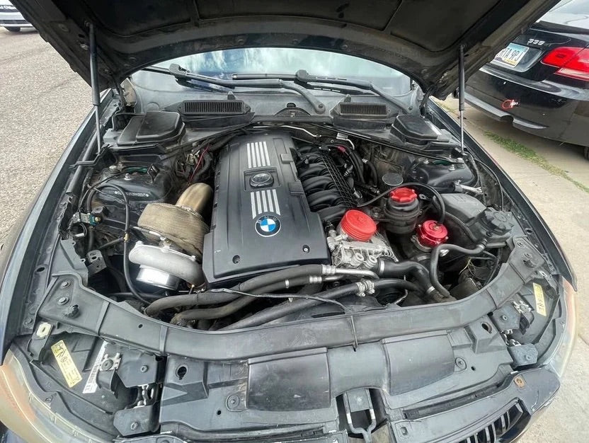 BMW 135,335,535,Z4 N54/ N55 V-Band Top Mount Single Turbo Kit