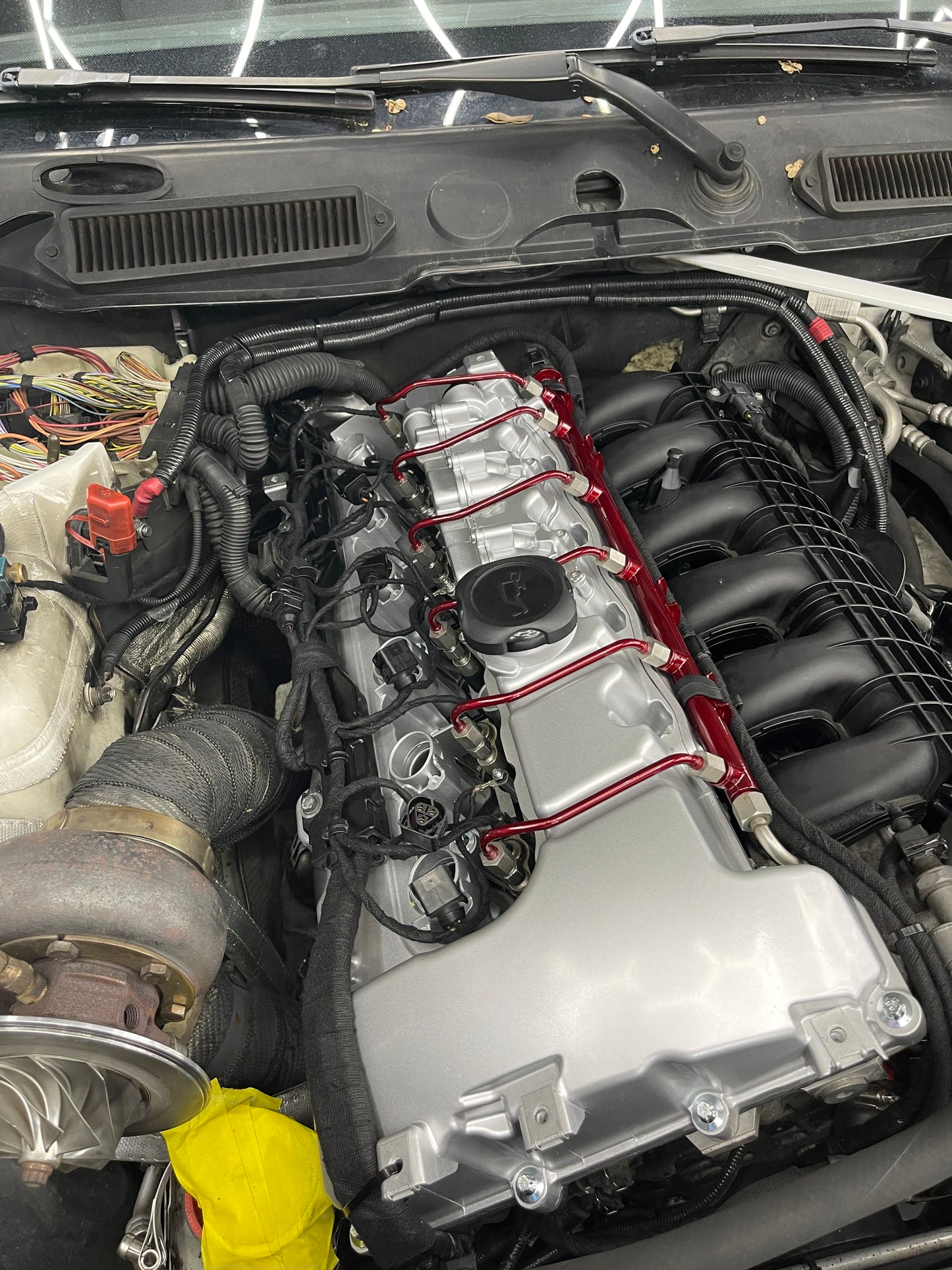 N54 ALUMINUM VALVE COVER