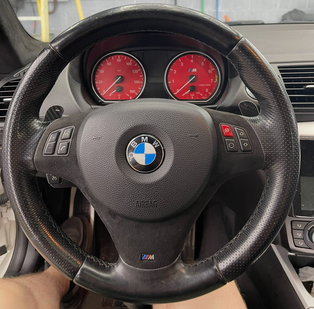 E8X/E9X CARBON FIBER MAGNETIC PADDLE SHIFTER